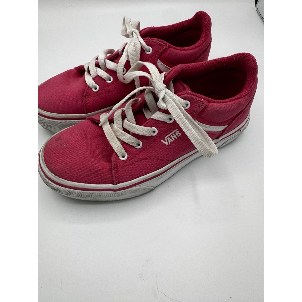 Vans Skate Shoes Youth 2.5 Pink Seldan Sneakers Canvas Low Lace Casual EUC SB16